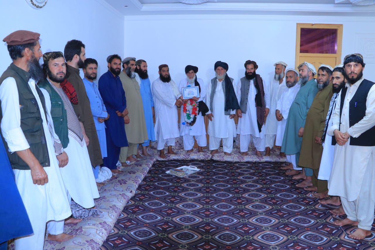 وکیل ګذر 